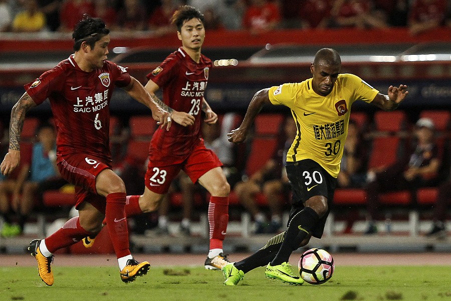 yy易游官方首页今晨亚冠焦点战，纽约尼克斯回应争议，球迷炸锅，赛程密集仍需轮换的简单介绍