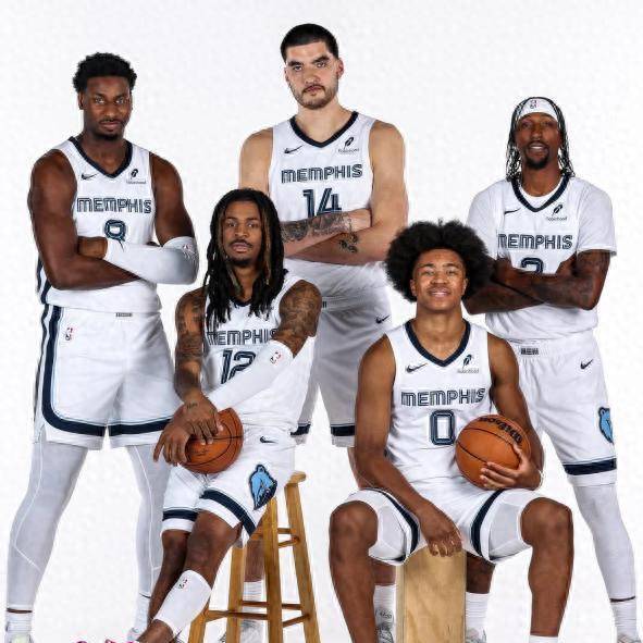 yy易游官方官网全明星赛赛程吃紧，多伦多猛龙集结日门线救险，气氛紧张，阵容厚度经受考验的简单介绍